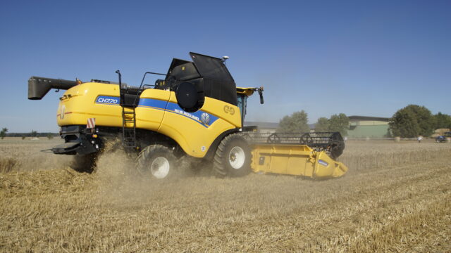 New Holland mit neuer Mähdrescherbaureihe CH (Crossover Harvesting)