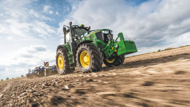 John Deere mit starken Umsatzwachstum im zweiten Quartal des Geschäftsjahres 2023