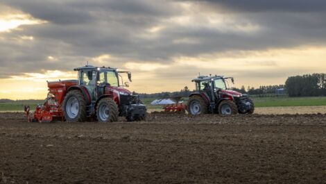 Massey Ferguson präsentiert sechs neue MF 5M Traktor-Modelle